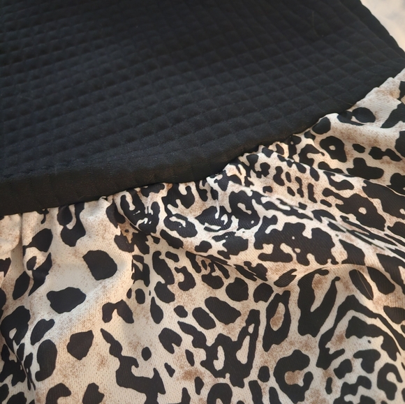 Black Textured Dress with Leopard Print Hem - Picture 2 of 5